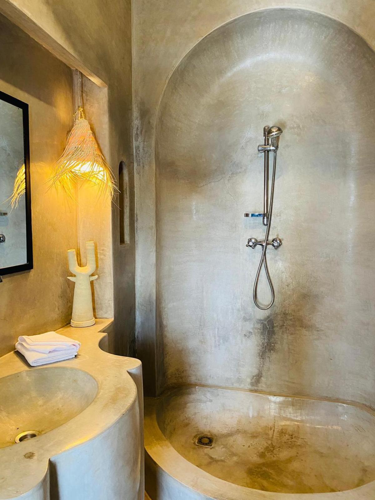 Double Room Private Bathroom