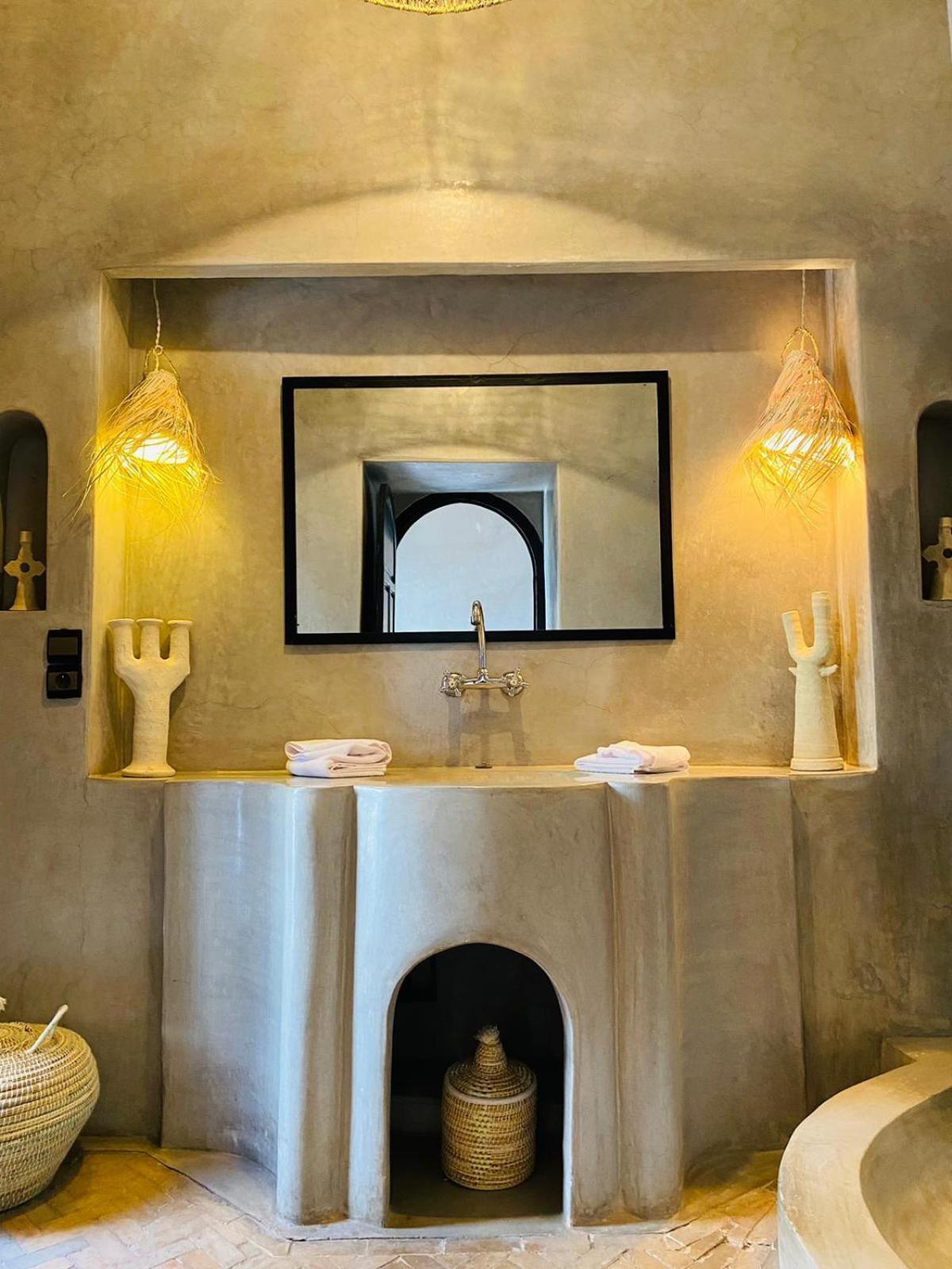 Double Room Private Bathroom